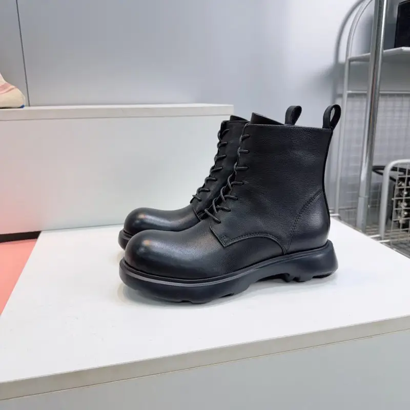 Acne Studios Ботинки кожаные женские на молнии — Фото 3