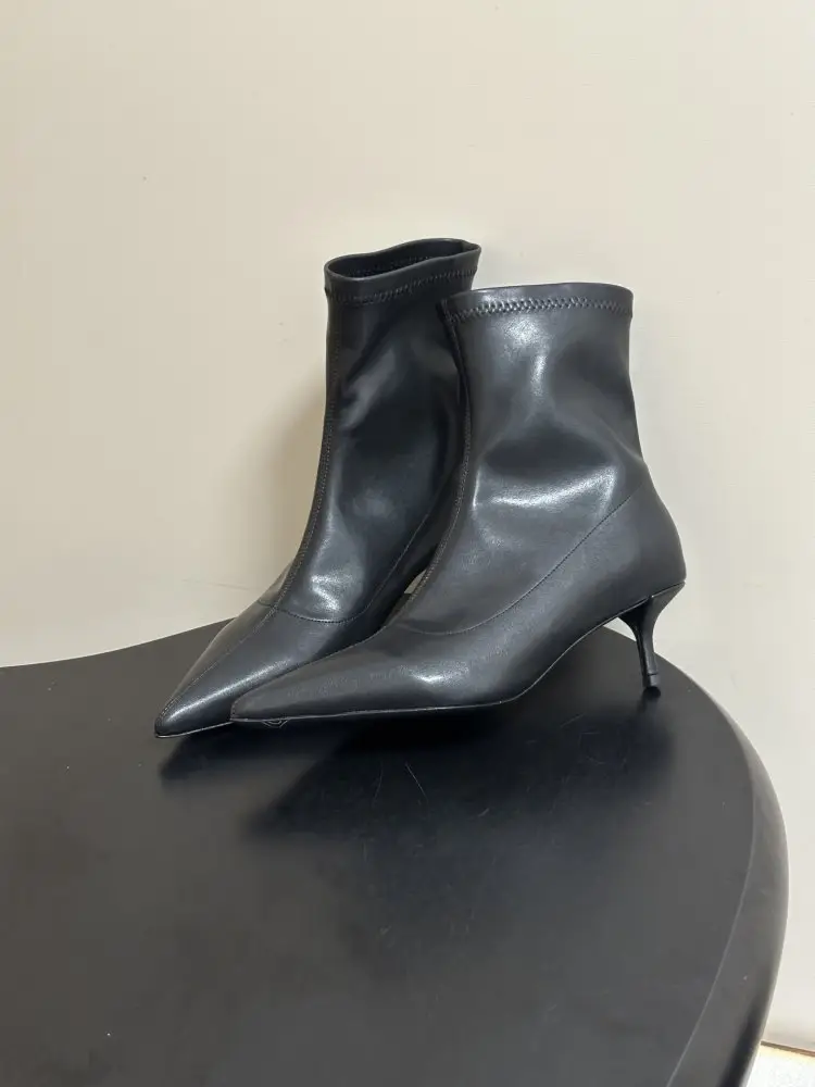 Alaïa Ботильйони з еластичною шкіри з гострим носком — Фото 2
