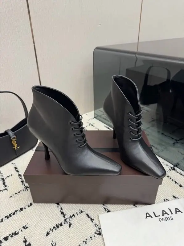 Alaïa — Ботильйони жіночі на високому підборах