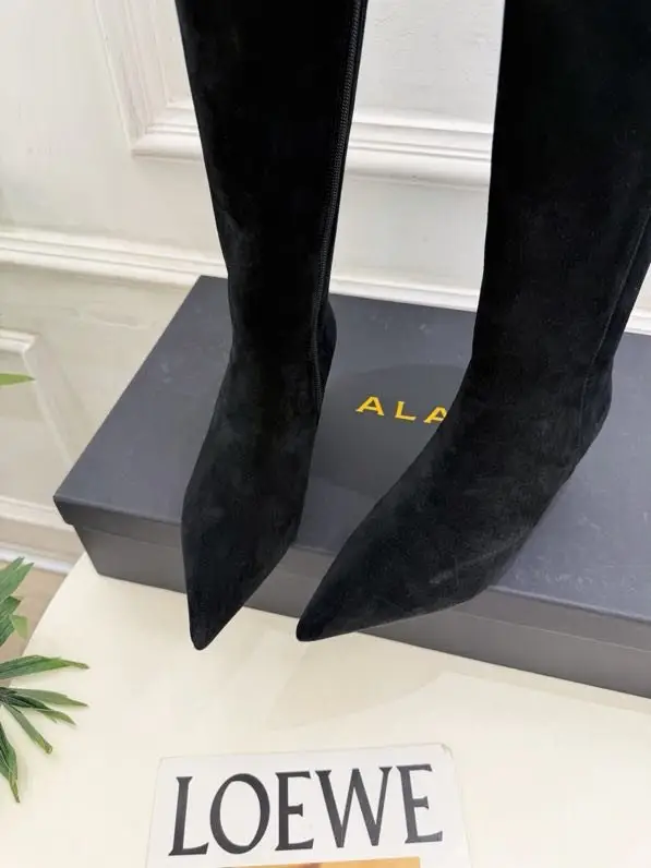 Alaïa Чоботи з гострим носком на невисокому підборах — Фото 3