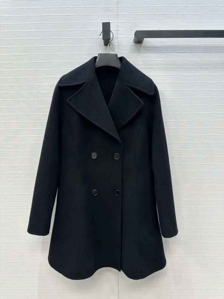 Alaïa — Cashmere coat