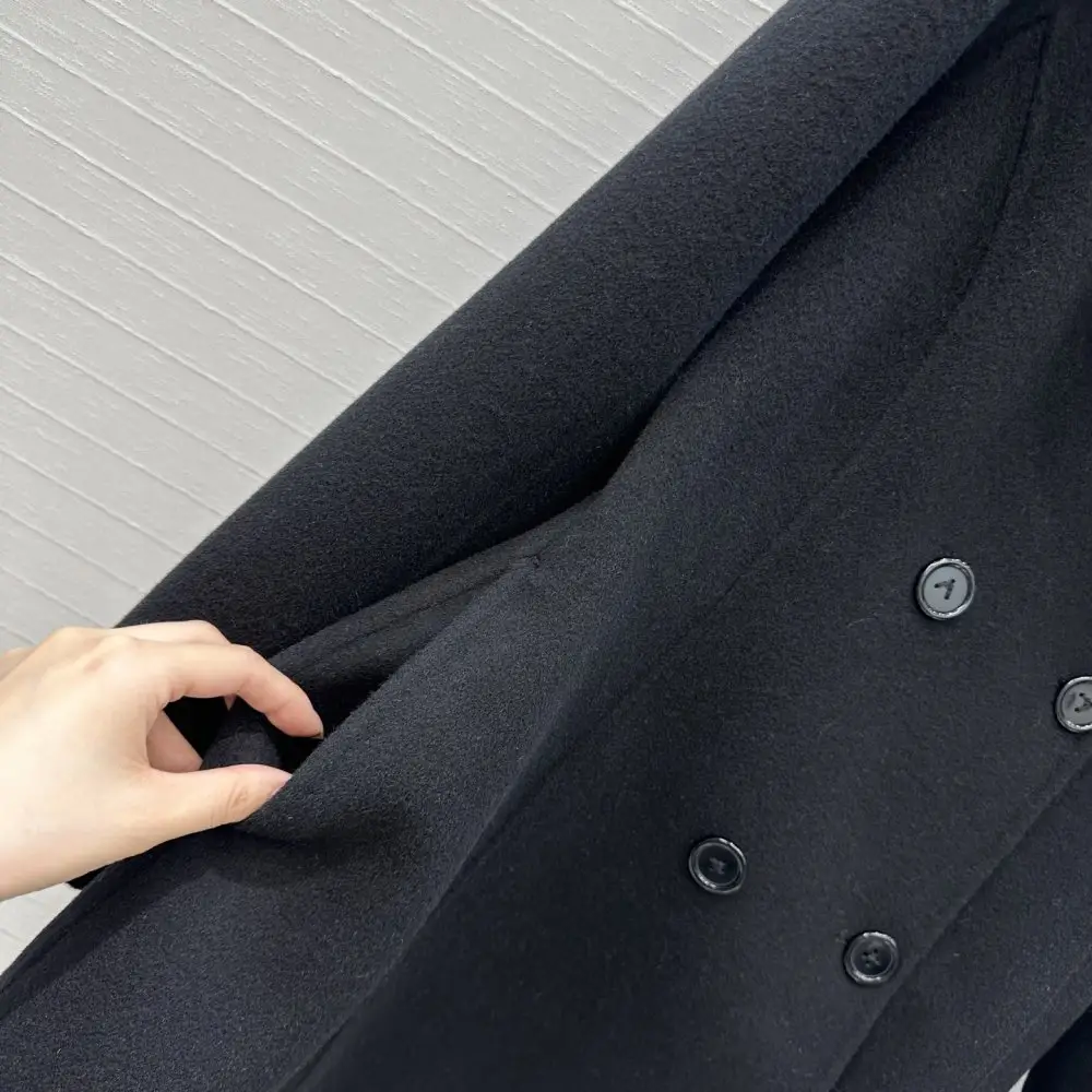 Alaïa Cashmere coat — Photo 4