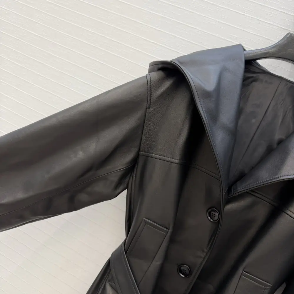 Alaïa Куртка бомбер с капюшоном женская кожаная — Фото 3