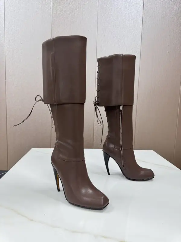 Alexander McQueen — Чоботи на високому підборах