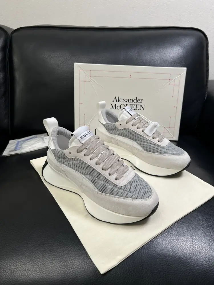 Alexander McQueen Кроссовки мужские — Фото 1