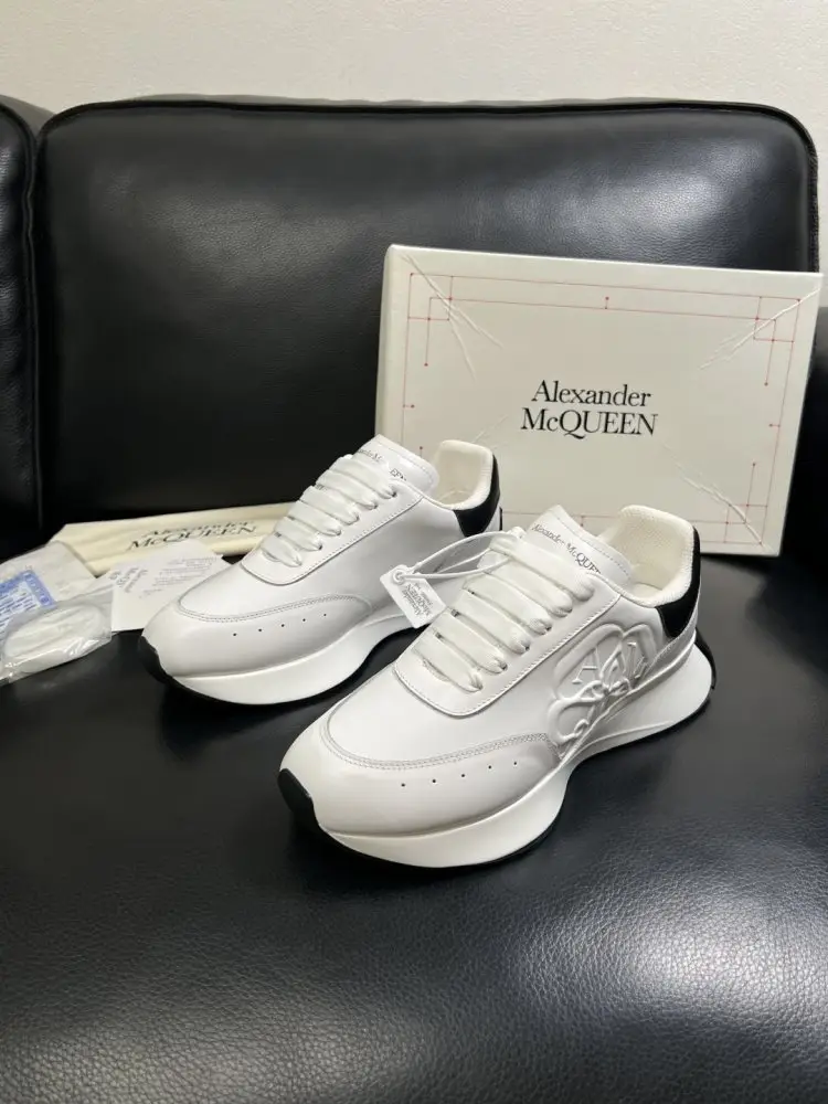 Alexander McQueen Кросівки чоловічі — Фото 2