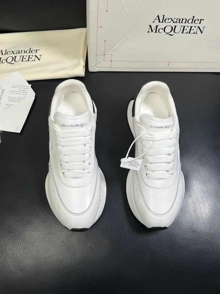 Alexander McQueen Кросівки чоловічі — Фото 3