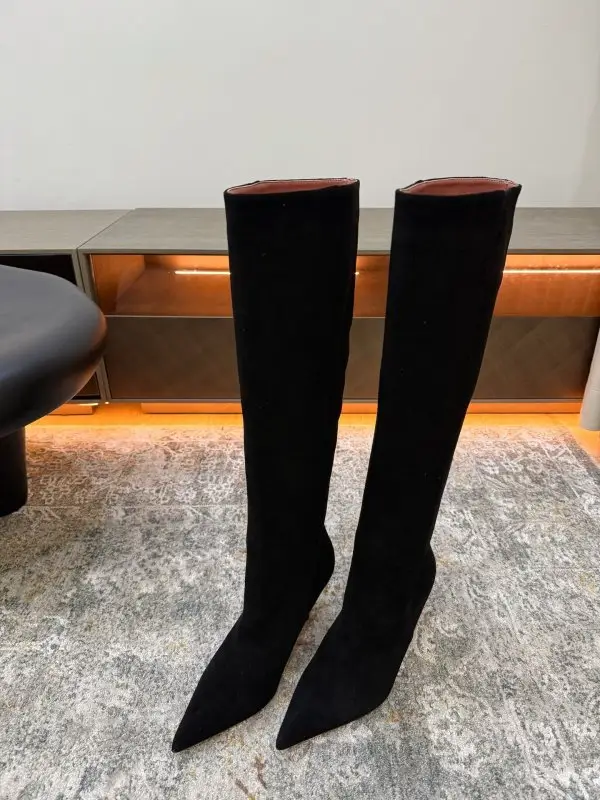 Amina Muaddi Boots suede on heel — Photo 3