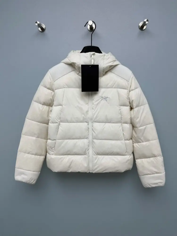 Arcteryx — Down jacket from hood female
