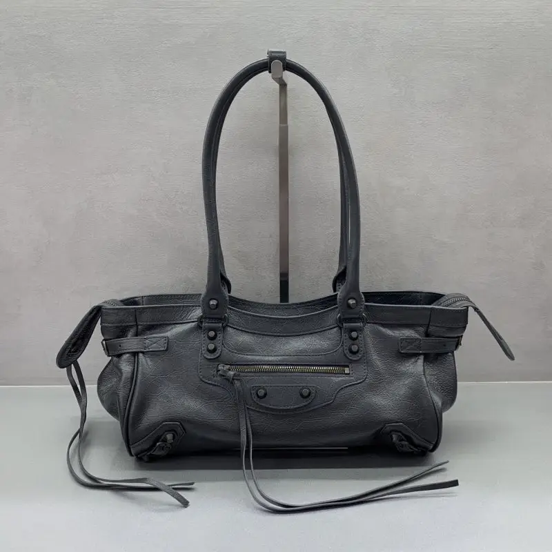 Balenciaga — Сумка LE City Horizontal 31 см