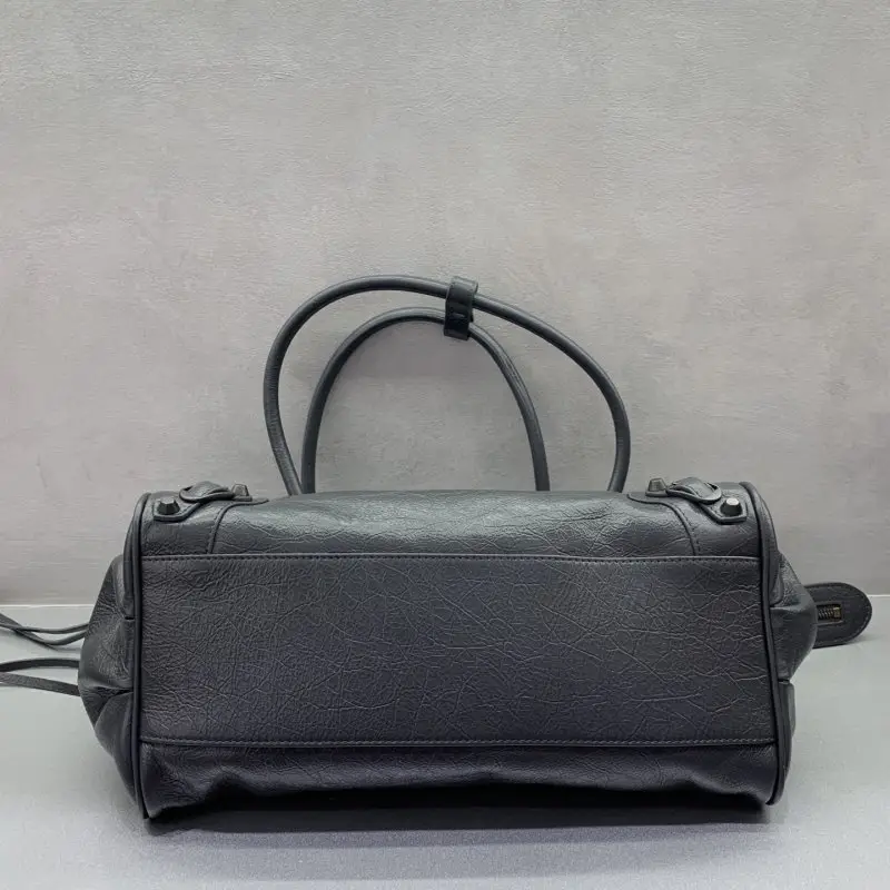 Balenciaga Сумка LE City Horizontal 31 см — Фото 4