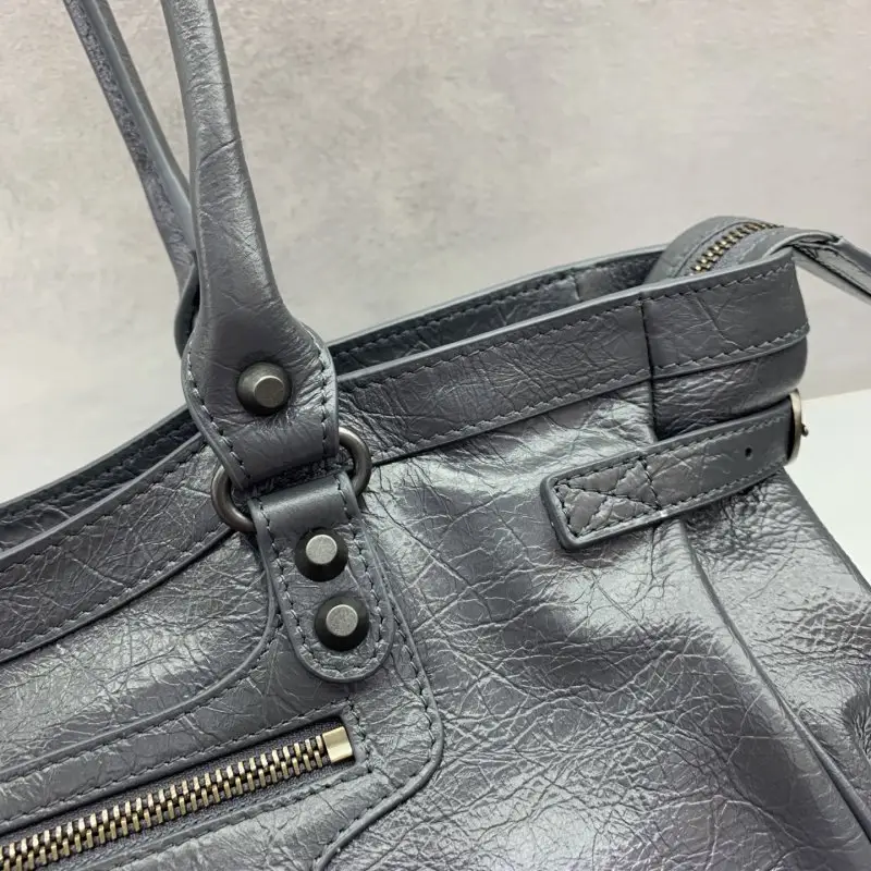 Balenciaga Сумка LE City Horizontal 31 см — Фото 5