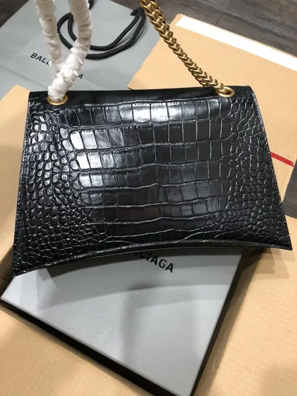 Balenciaga Сумка на плечо Crush Chain среднего размера с цепочкой — Фото 3