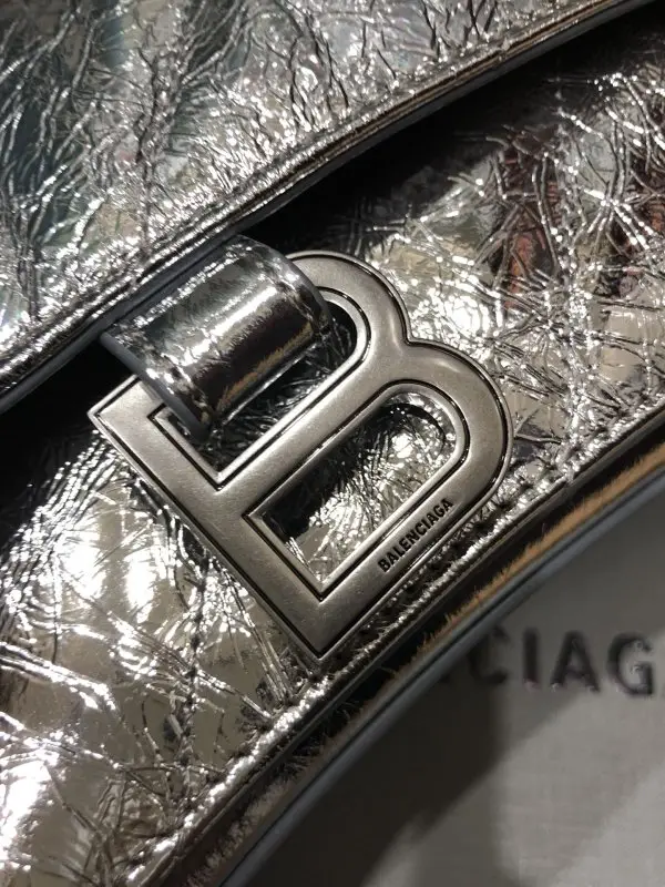 Balenciaga A bag on shoulder Crush Chain Small size from chain — Photo 2