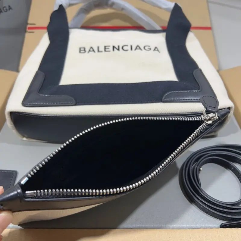 Balenciaga A bag-тоут CABAS 25 cm — Photo 4