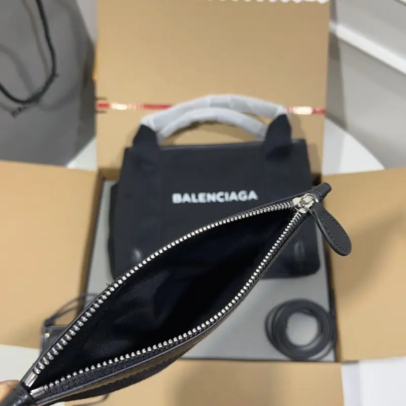 Balenciaga Сумка-тоут CABAS 30 см — Фото 4