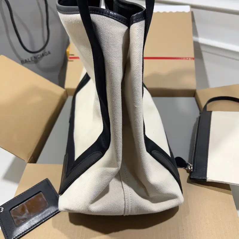 Balenciaga A bag-тоут CABAS 38 cm — Photo 5