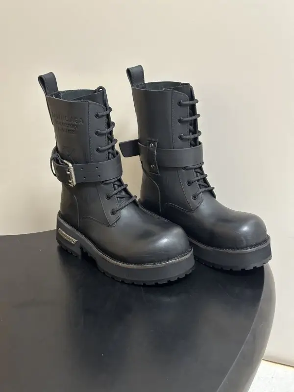 Balenciaga — Ботильйони Venom шкіряні жіночі