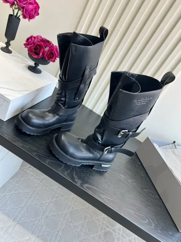 Balenciaga — Чоботи шкіряні жіночі