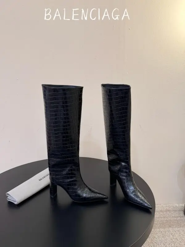 Balenciaga Boots women's on stud — Photo 4
