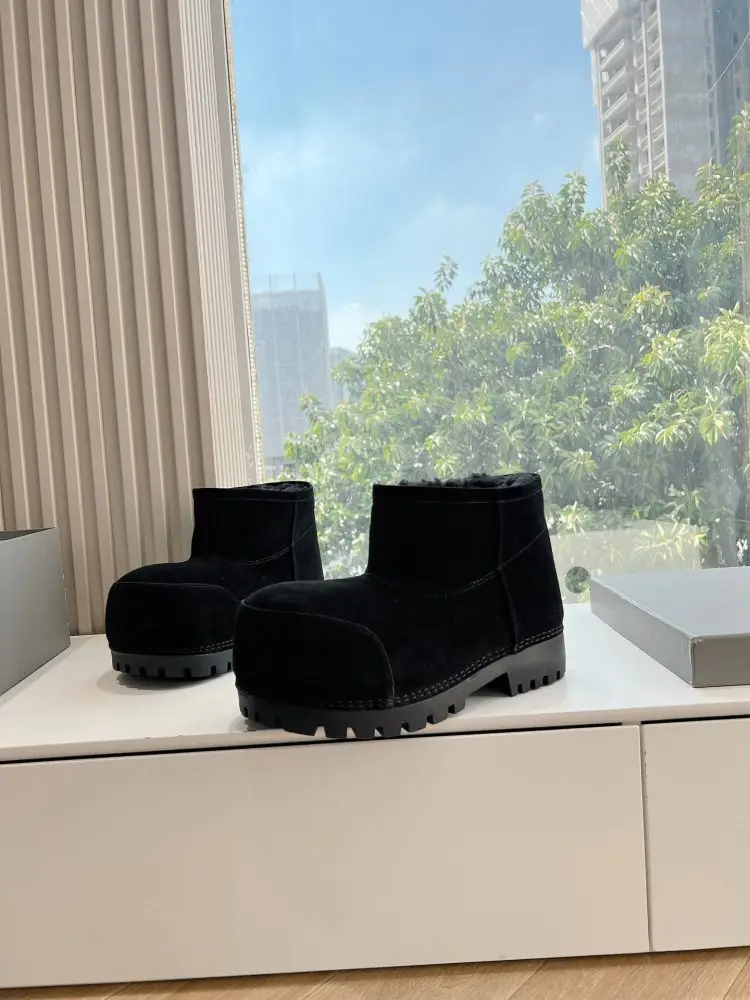 Balenciaga — Черевики жіночі