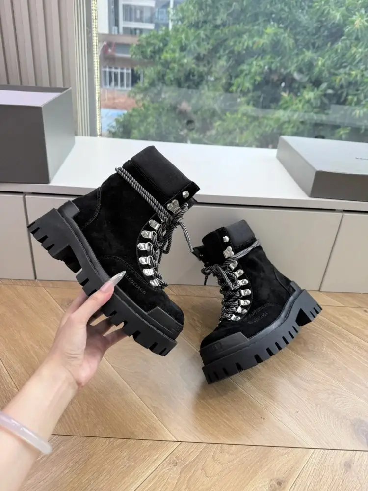 Balenciaga — Черевики жіночі