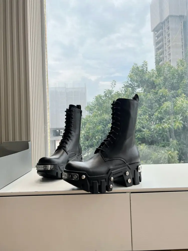 Balenciaga — Черевики жіночі