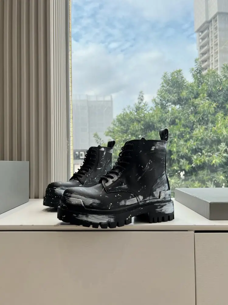 Balenciaga Ботинки женские — Фото 1