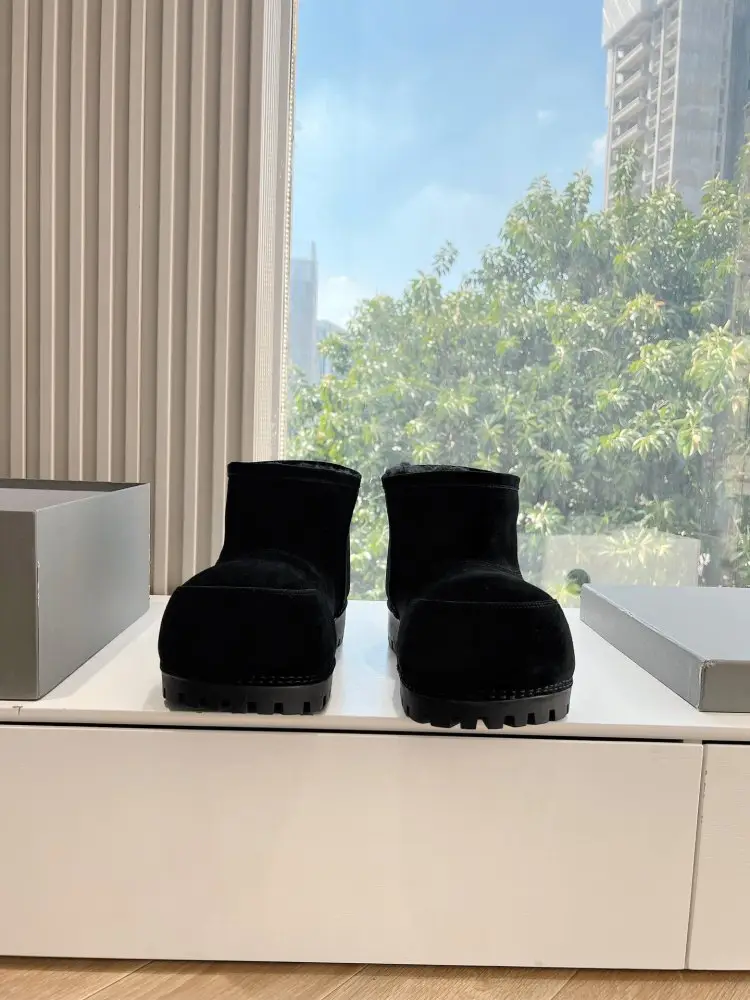 Balenciaga Ботинки женские — Фото 2