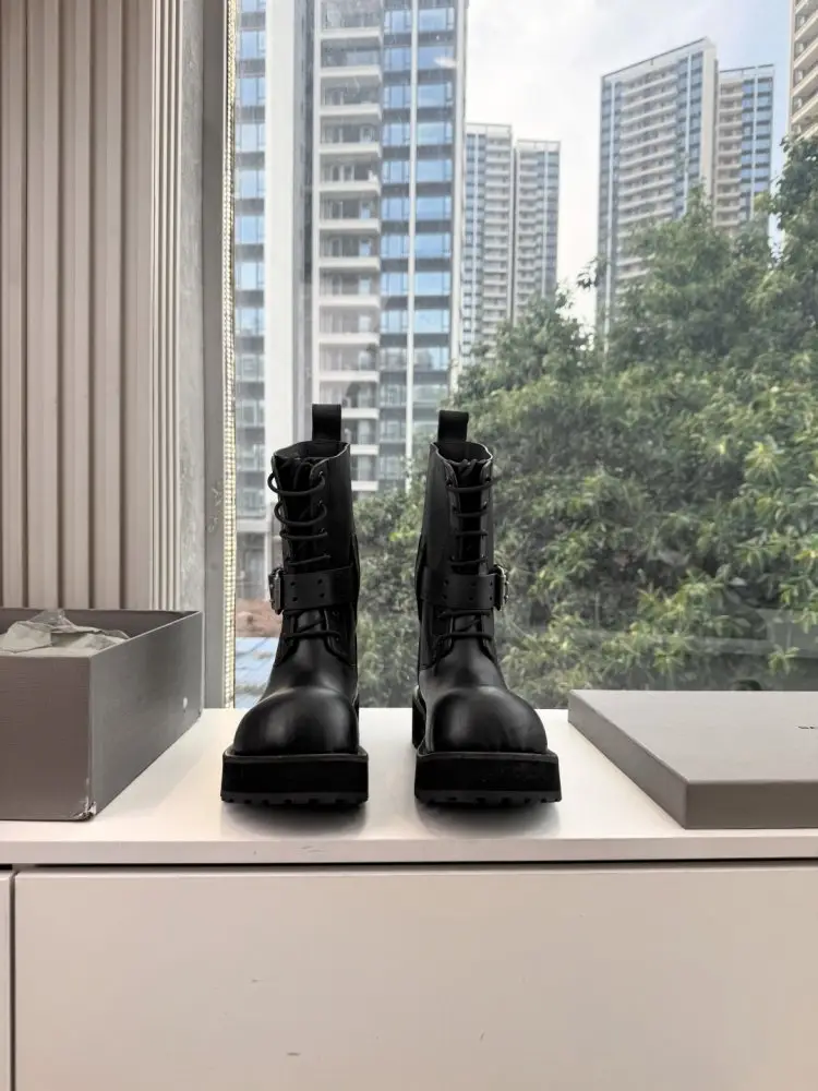 Balenciaga Ботинки женские — Фото 2