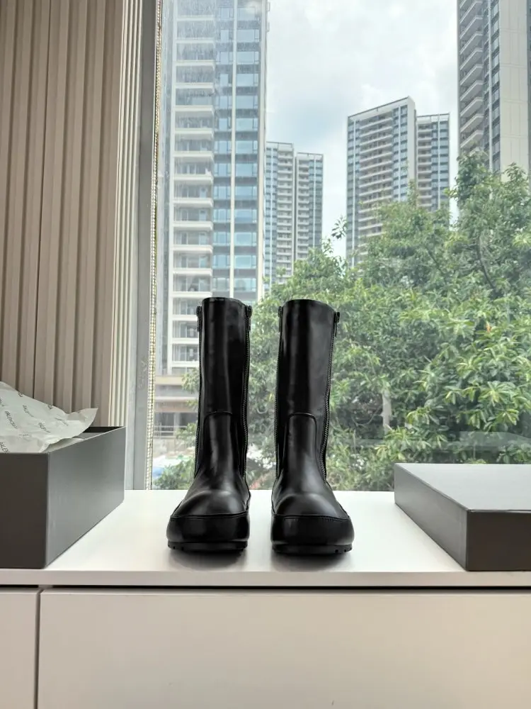 Balenciaga Boots women's — Photo 2