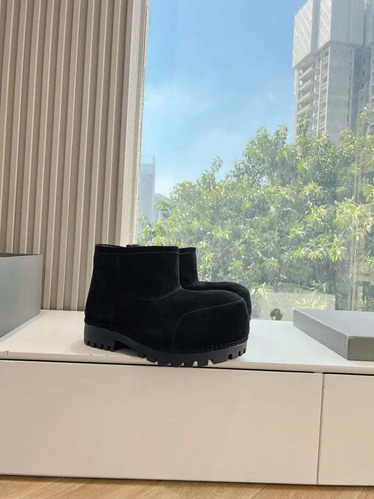 Balenciaga Ботинки женские — Фото 3