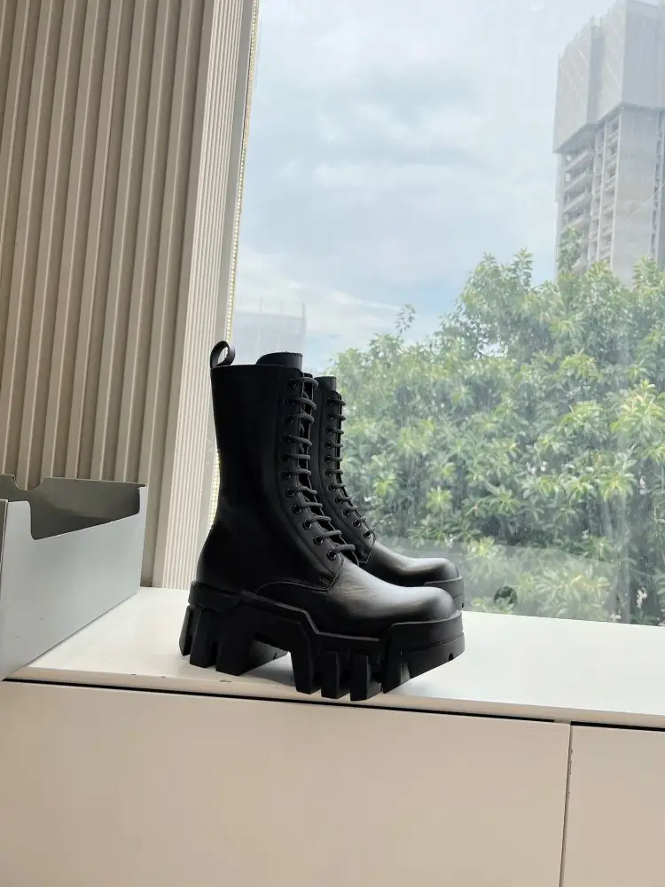 Balenciaga Ботинки женские — Фото 3