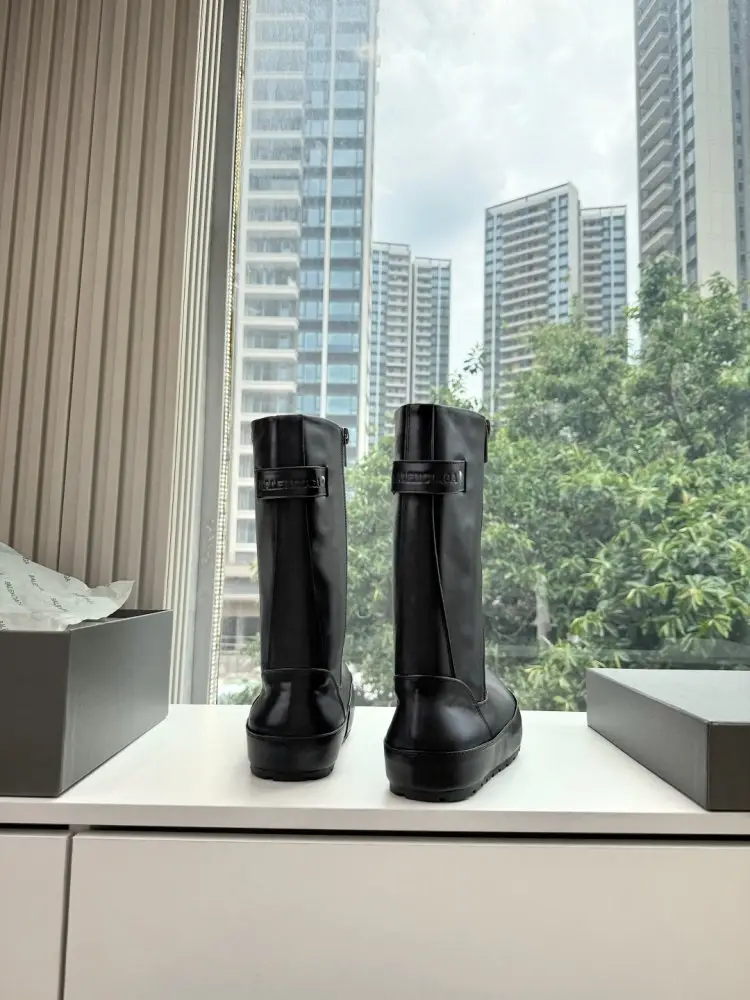 Balenciaga Boots women's — Photo 3