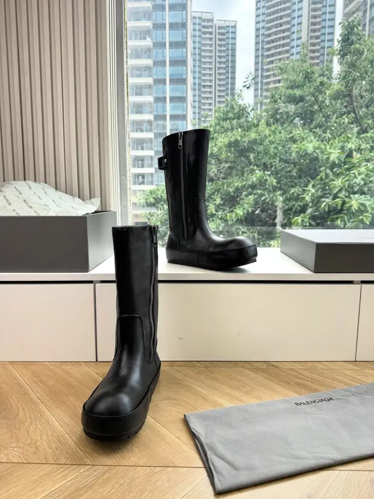 Balenciaga Boots women's — Photo 4