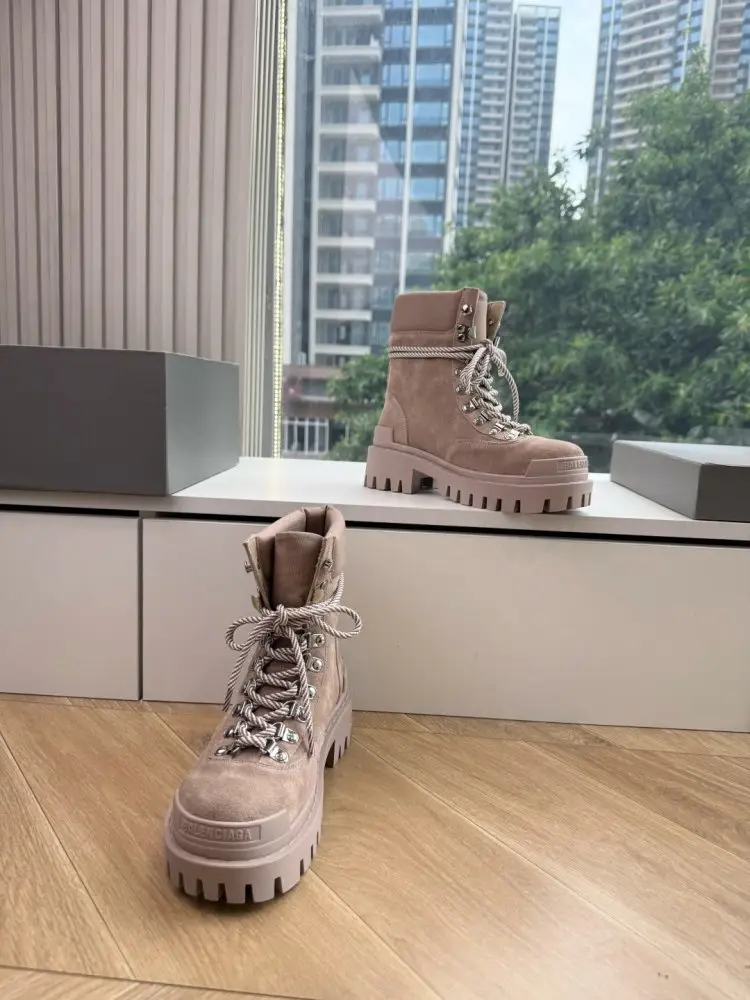 Balenciaga Ботинки женские — Фото 5