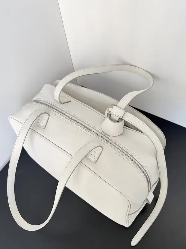 Balenciaga Шкіряна сумка на плече Carrie 36 см — Фото 3