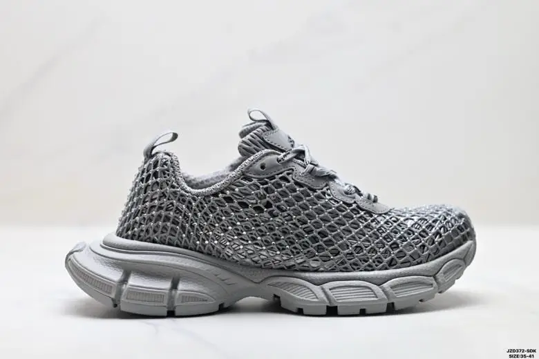 Balenciaga Sneakers Phantom Sneaker — Photo 1
