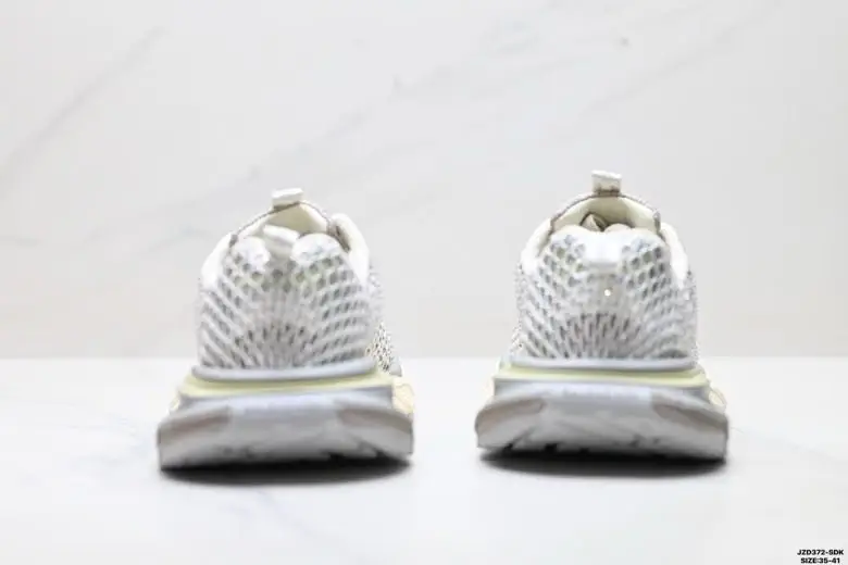 Balenciaga Кросівки Phantom Sneaker — Фото 4
