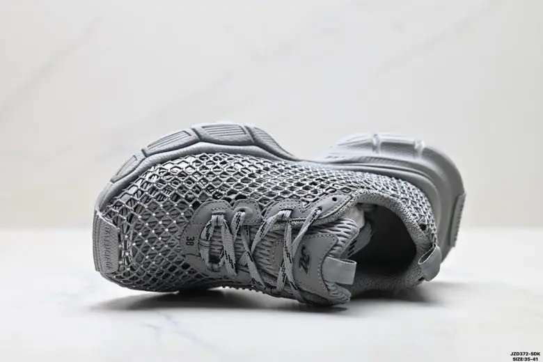 Balenciaga Sneakers Phantom Sneaker — Photo 5