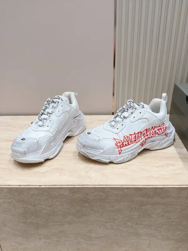 Balenciaga — Sneakers TripleS Tape Type 3D