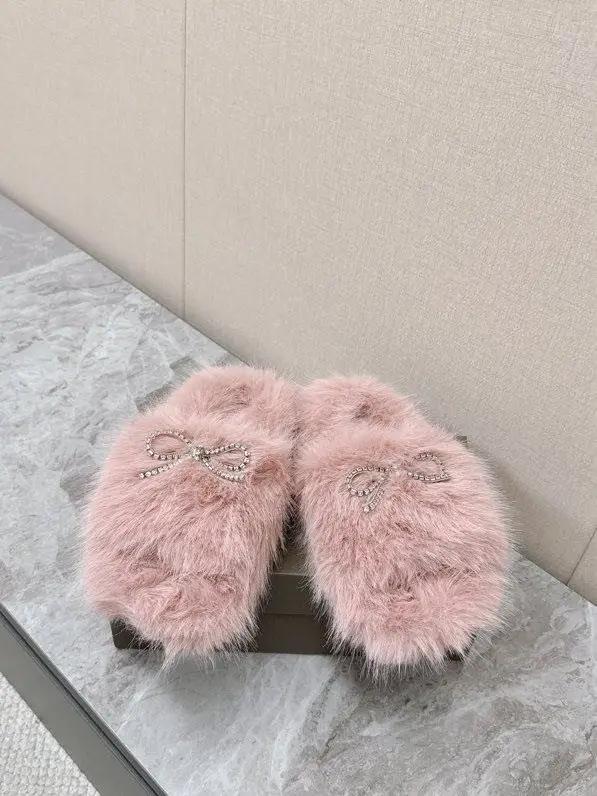 Balenciaga — Шльопанці хутряні жіночі