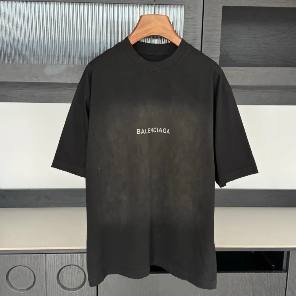 Balenciaga — Футболка чоловіча