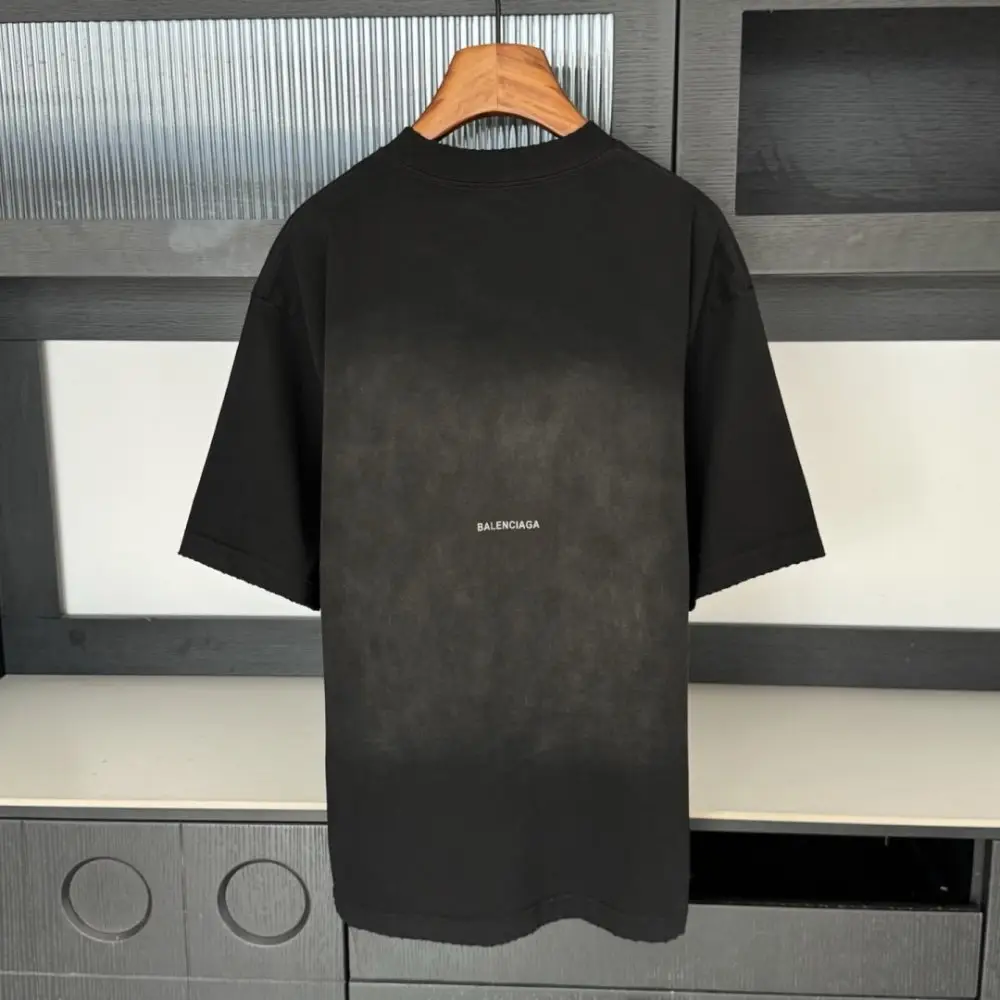 Balenciaga Футболка чоловіча — Фото 2