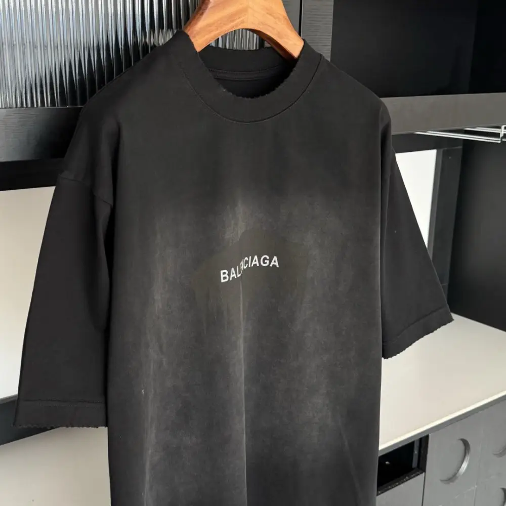 Balenciaga Футболка чоловіча — Фото 3