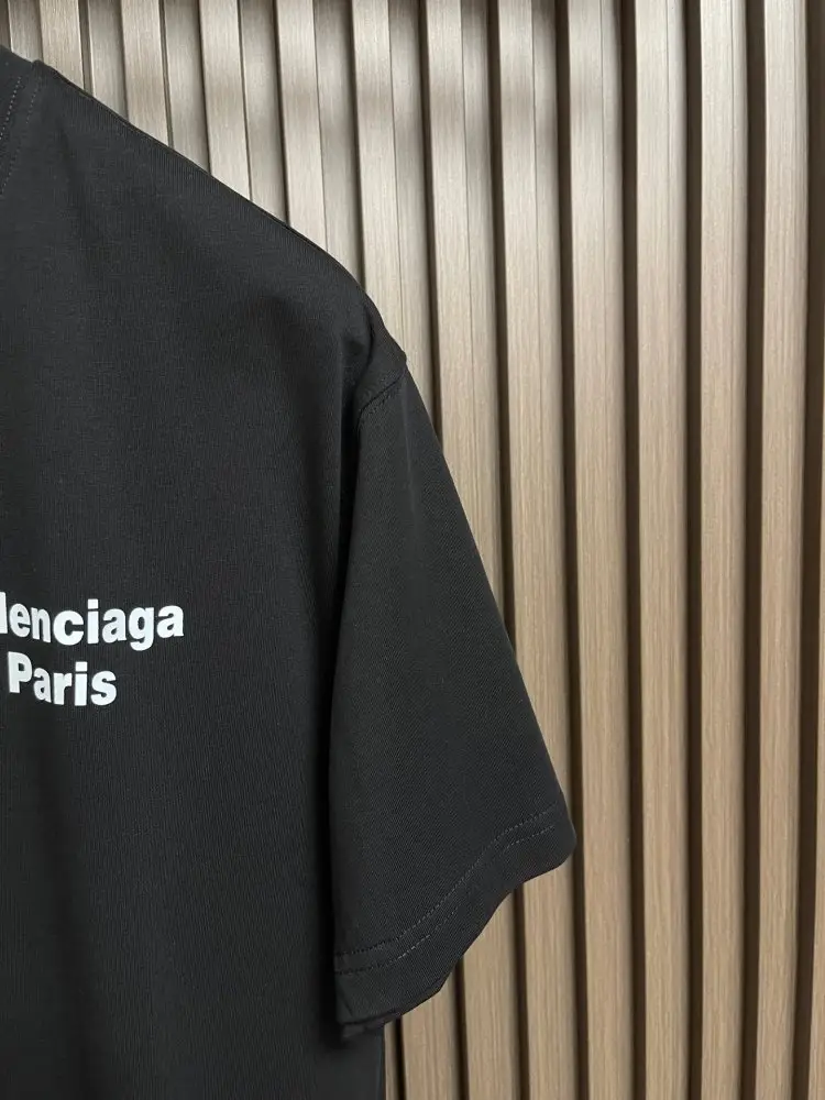 Balenciaga T-shirt men's — Photo 4