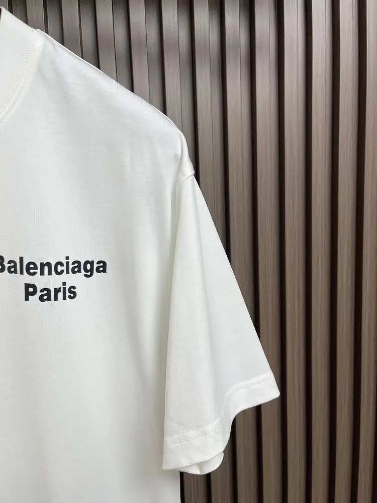 Balenciaga T-shirt men's — Photo 4