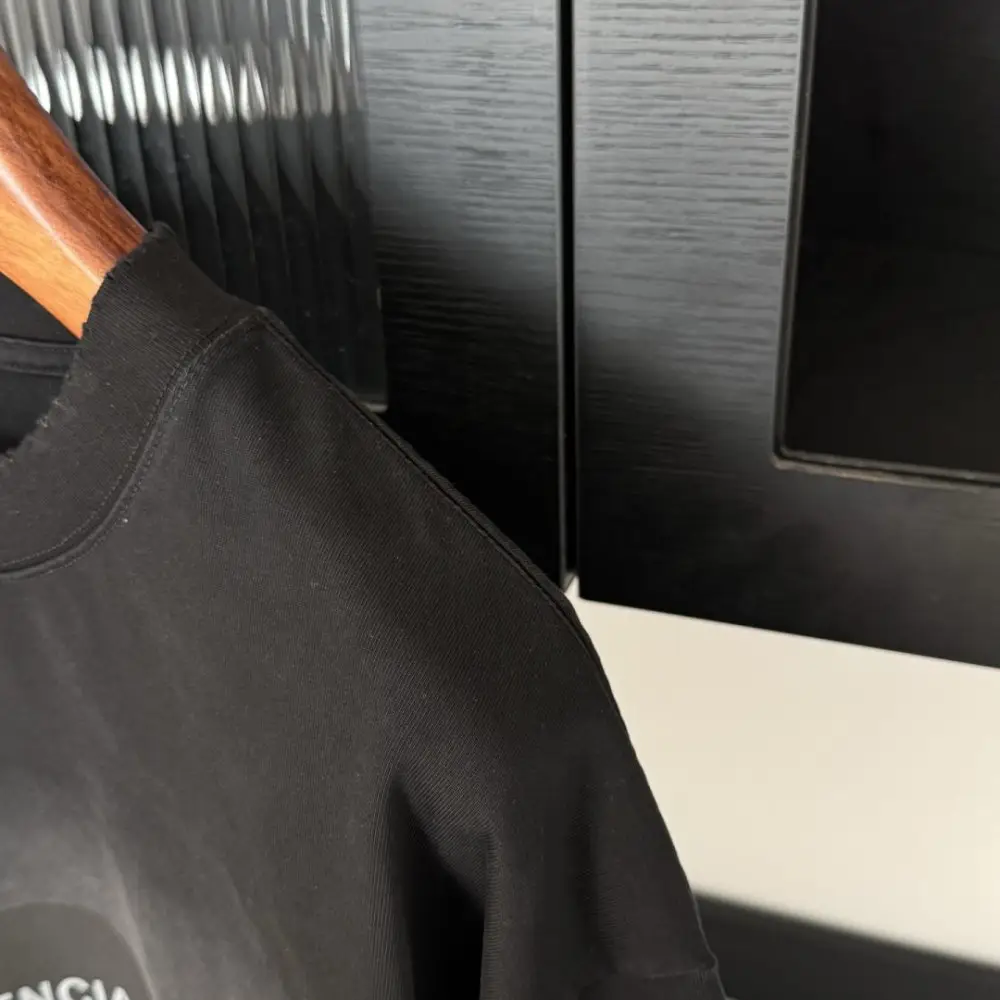 Balenciaga Футболка чоловіча — Фото 4