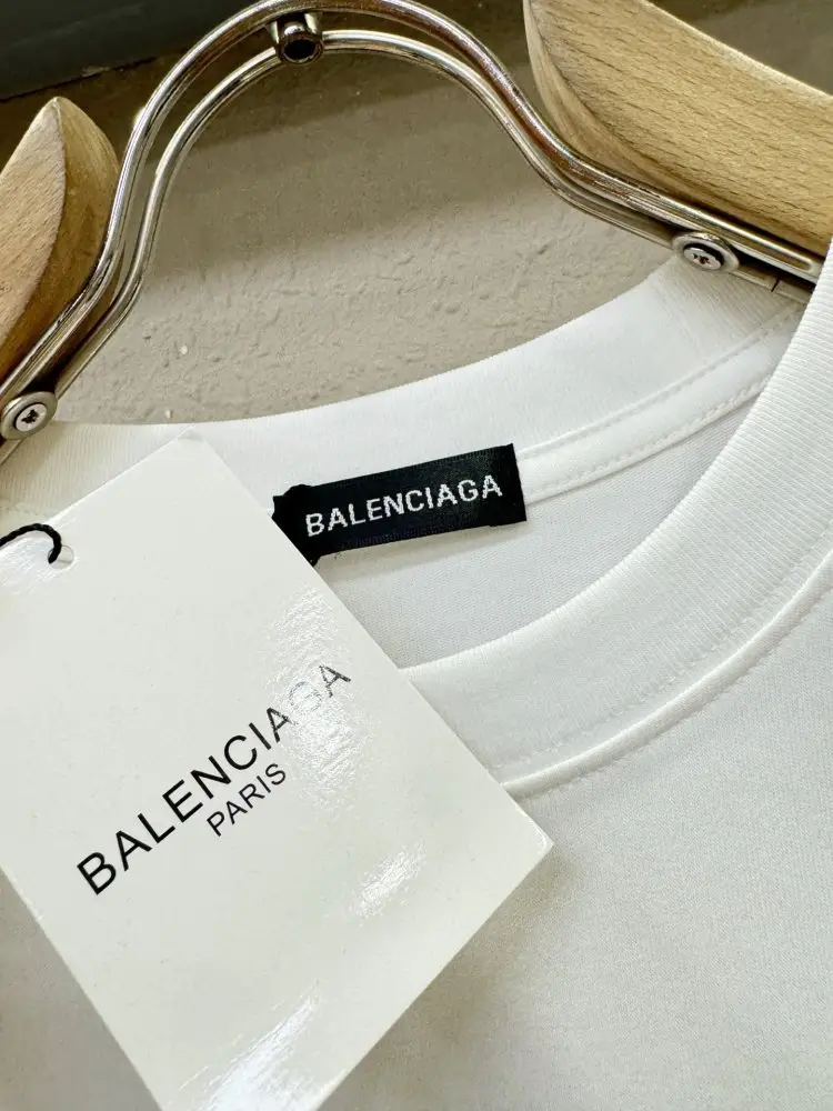 Balenciaga T-shirt men's — Photo 5