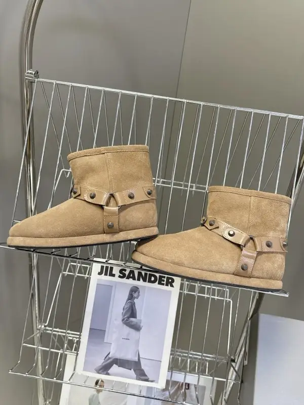Balenciaga — Ugg boots